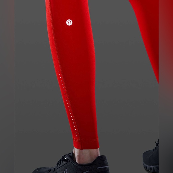 NWOT Lululemon Swift Speed HR Tight 28" -
Dark Red (First Release) - 2 - Picture 4 of 13